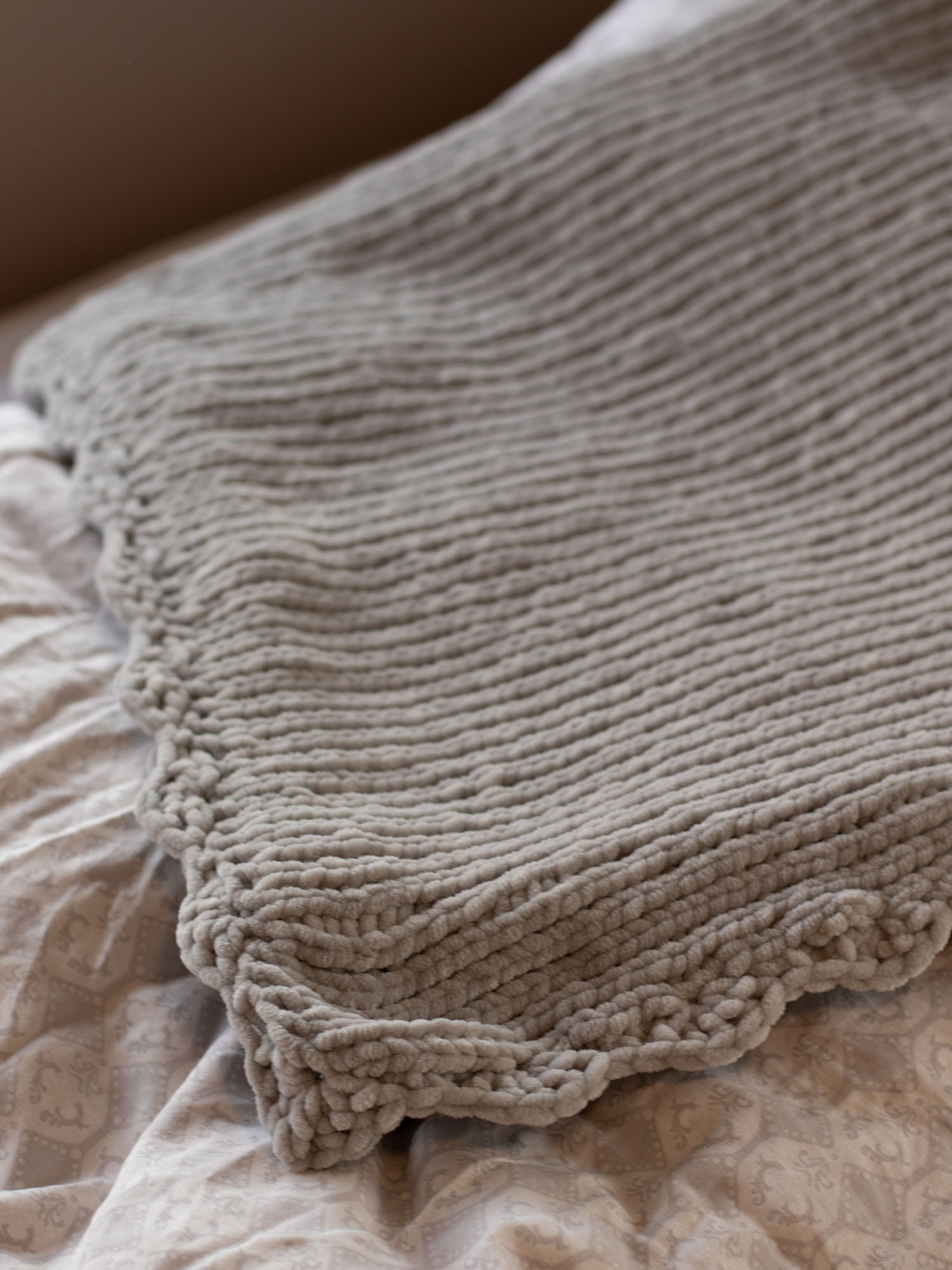 150 329 05 GG Nelie Teppe Lys Grå 01