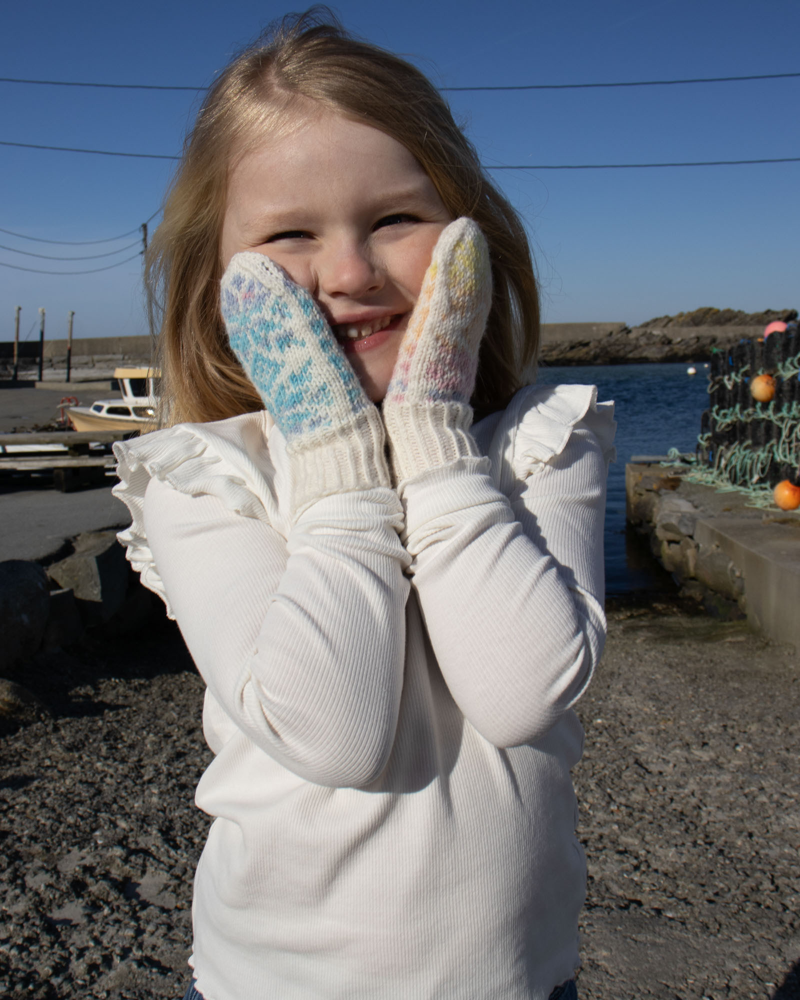 Houseofyarn Barnerose votter