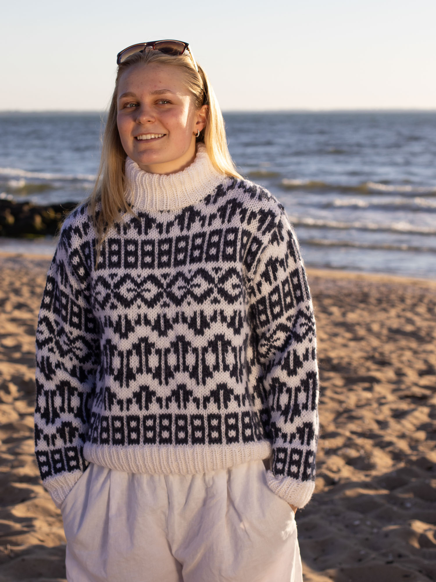 255 492 09 DG Orla Genser Hvit 01