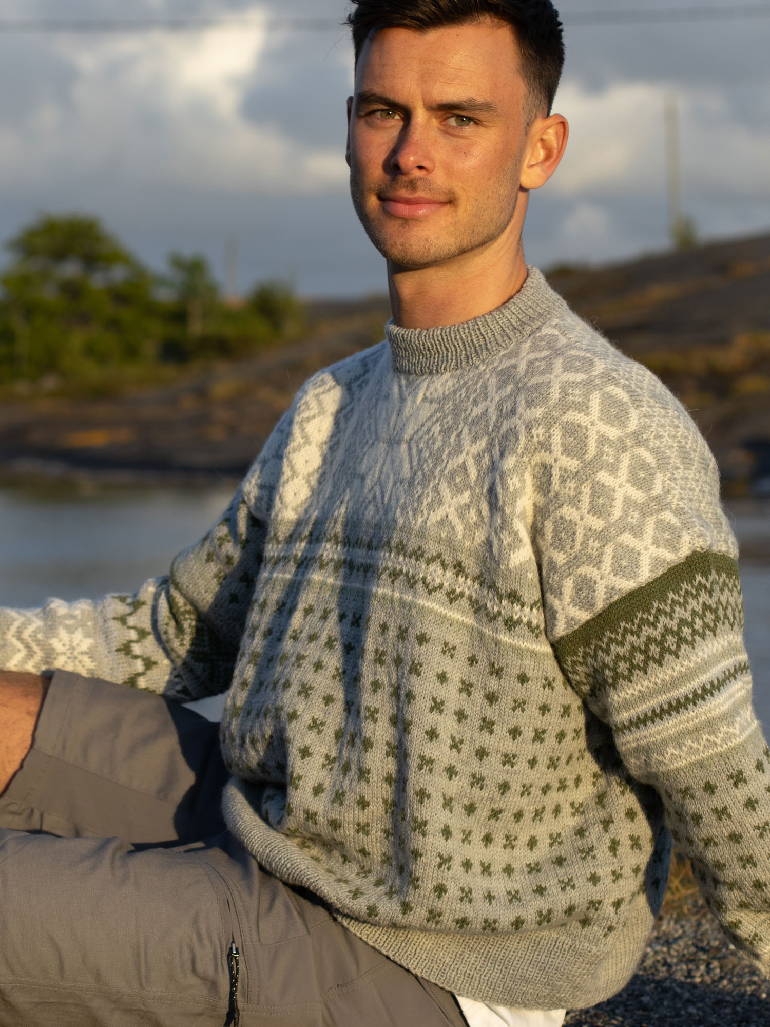 255 496 02 DG Rebel Genser Grå 01