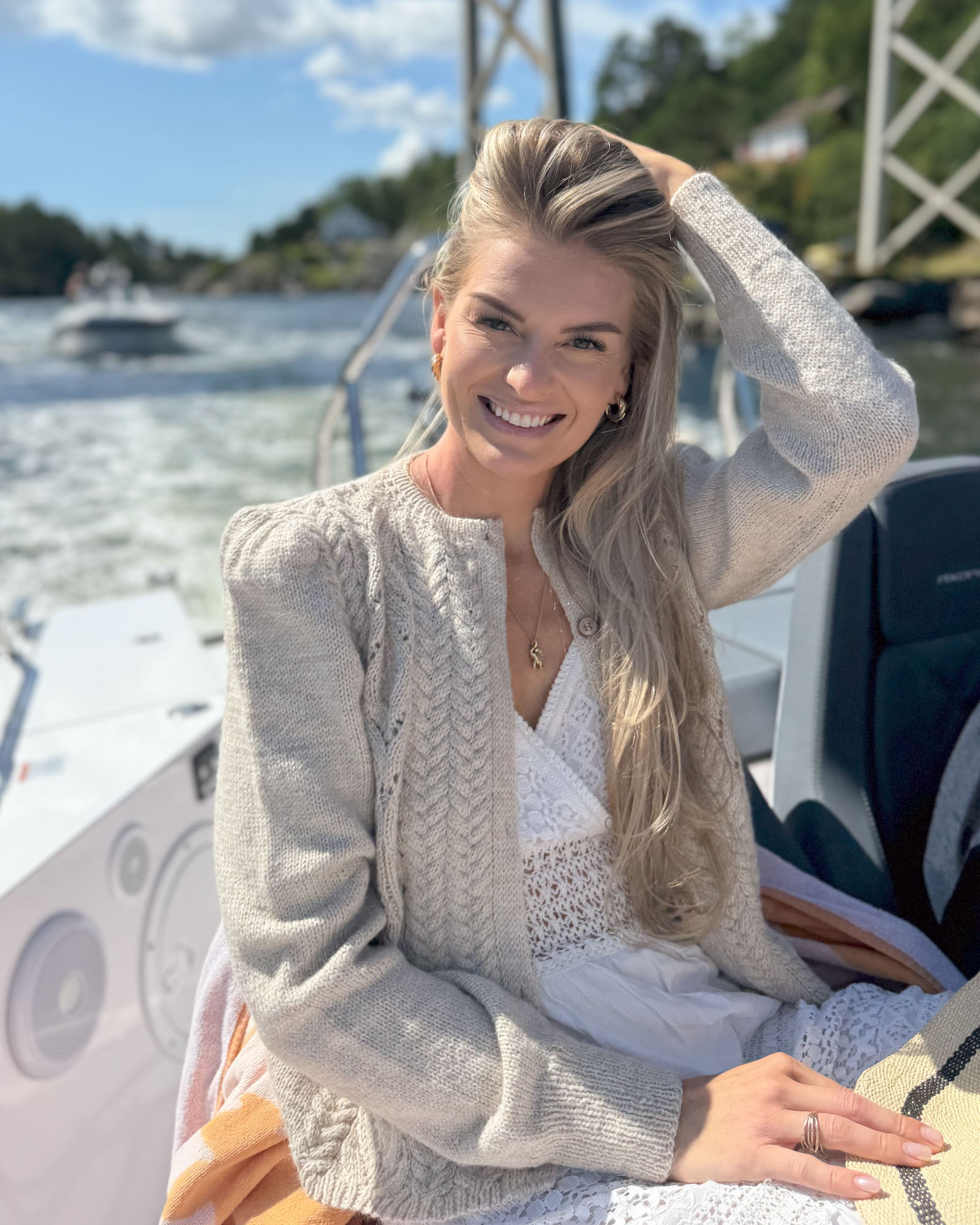 355 130 03 DSA Tresser Cardigan Lys Beige 01