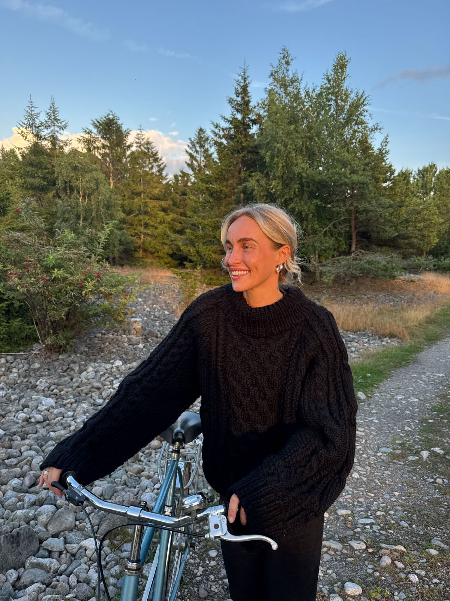 755 OK 08 01 OK Ådne Genser Svart 01