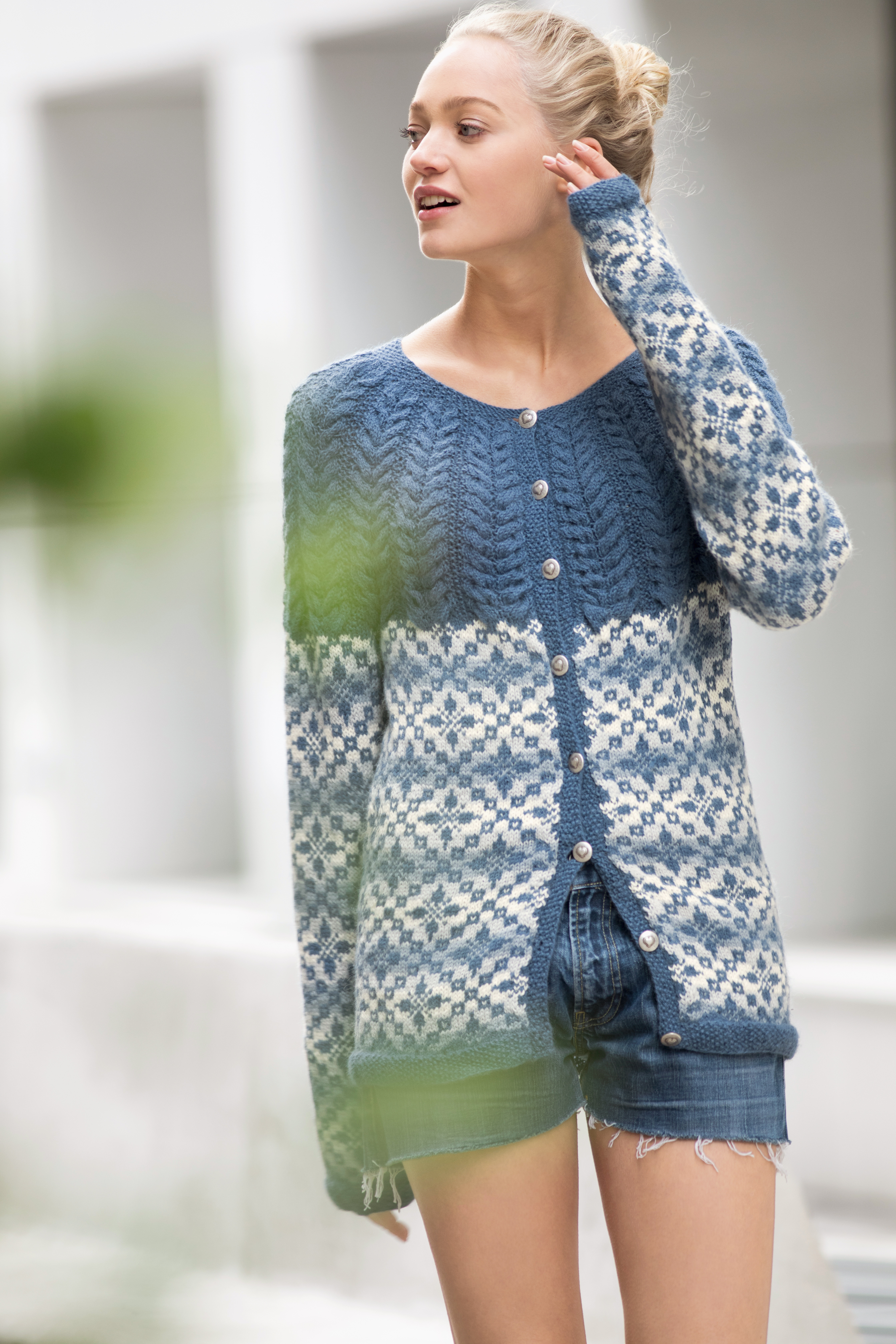 255 369 02 DG Viviane Kofte