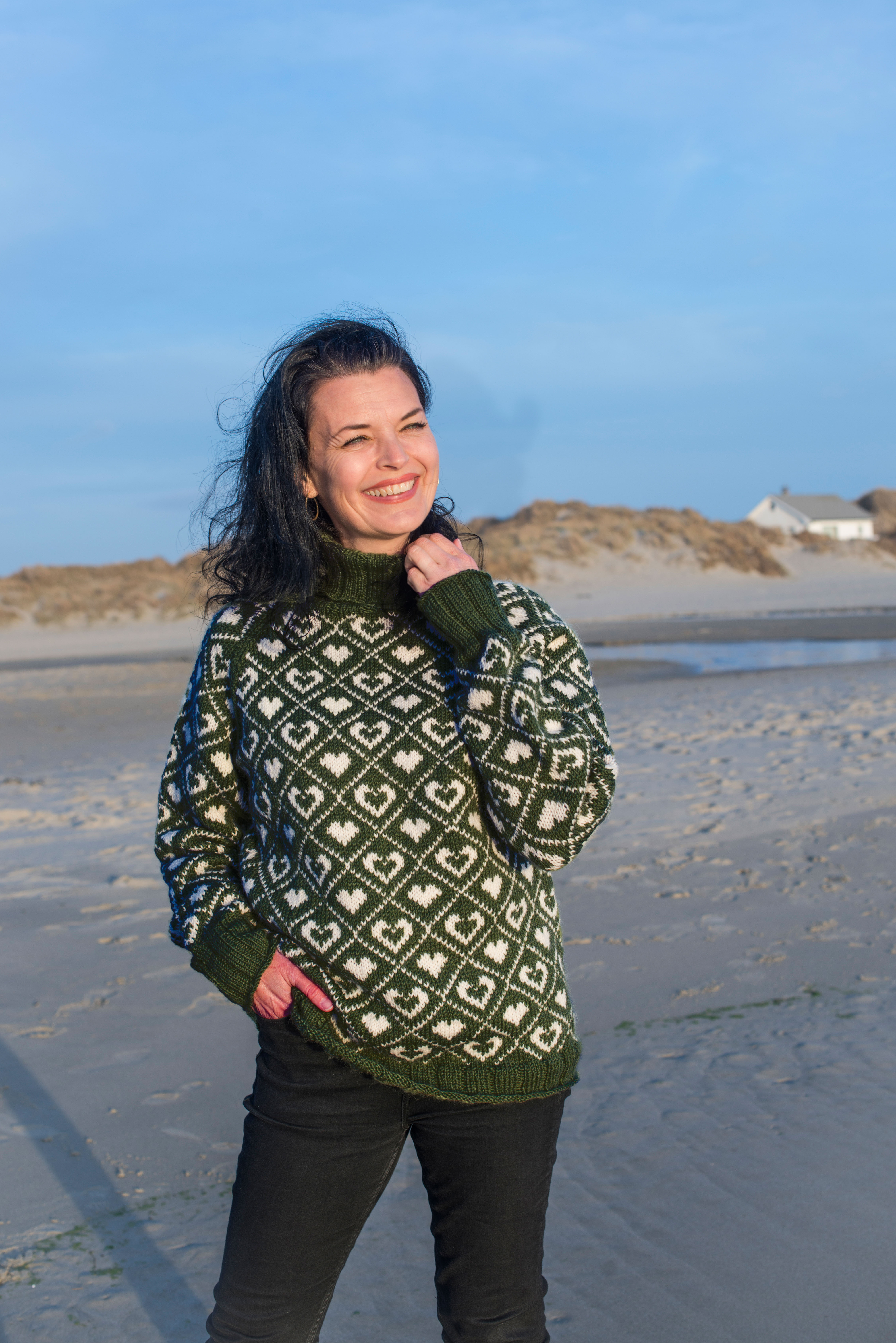 255 438 06 DG Sammen Genser Armygrønn 03