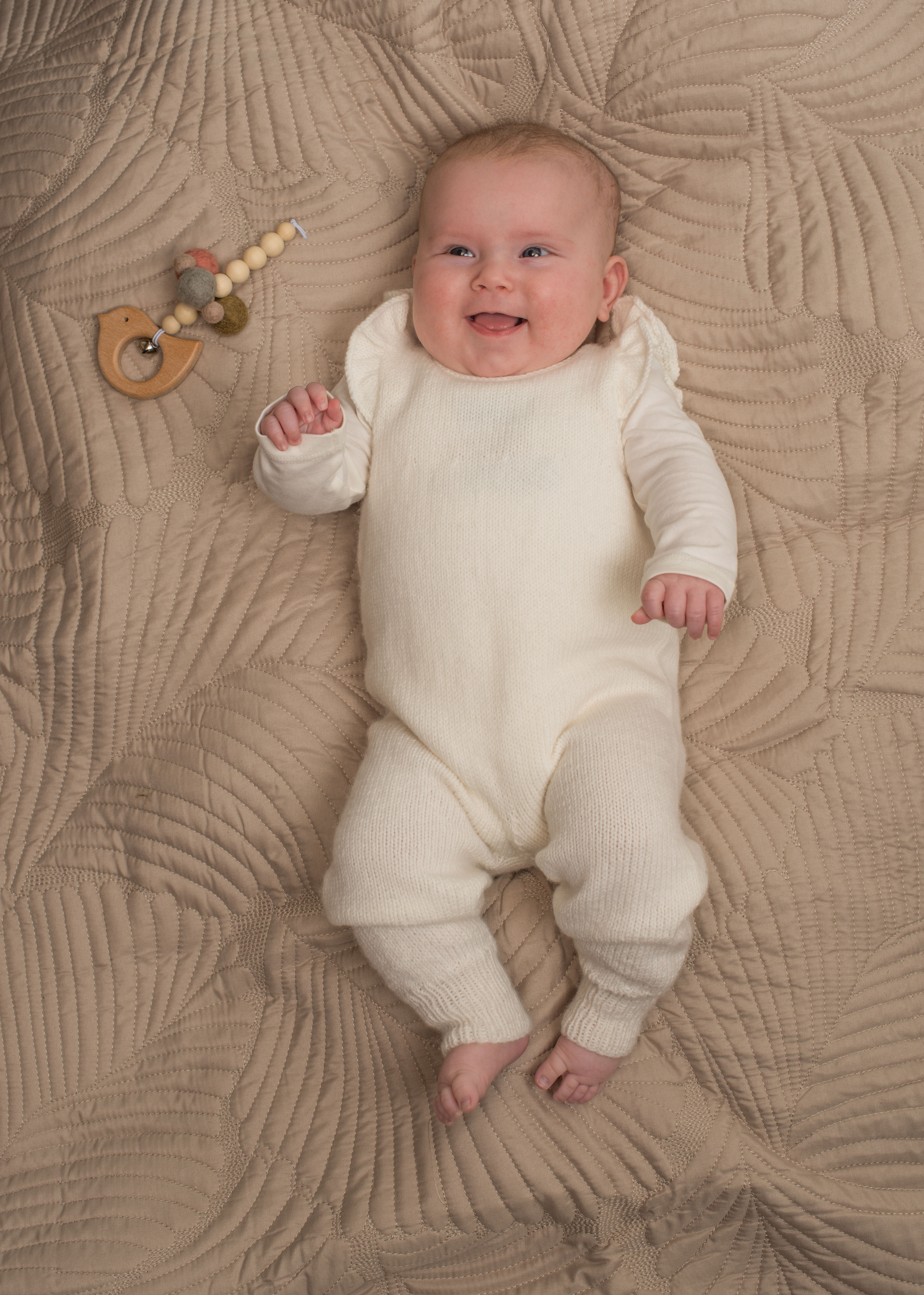 255 444 02 DG Titte Sparkebukse Hvit 02