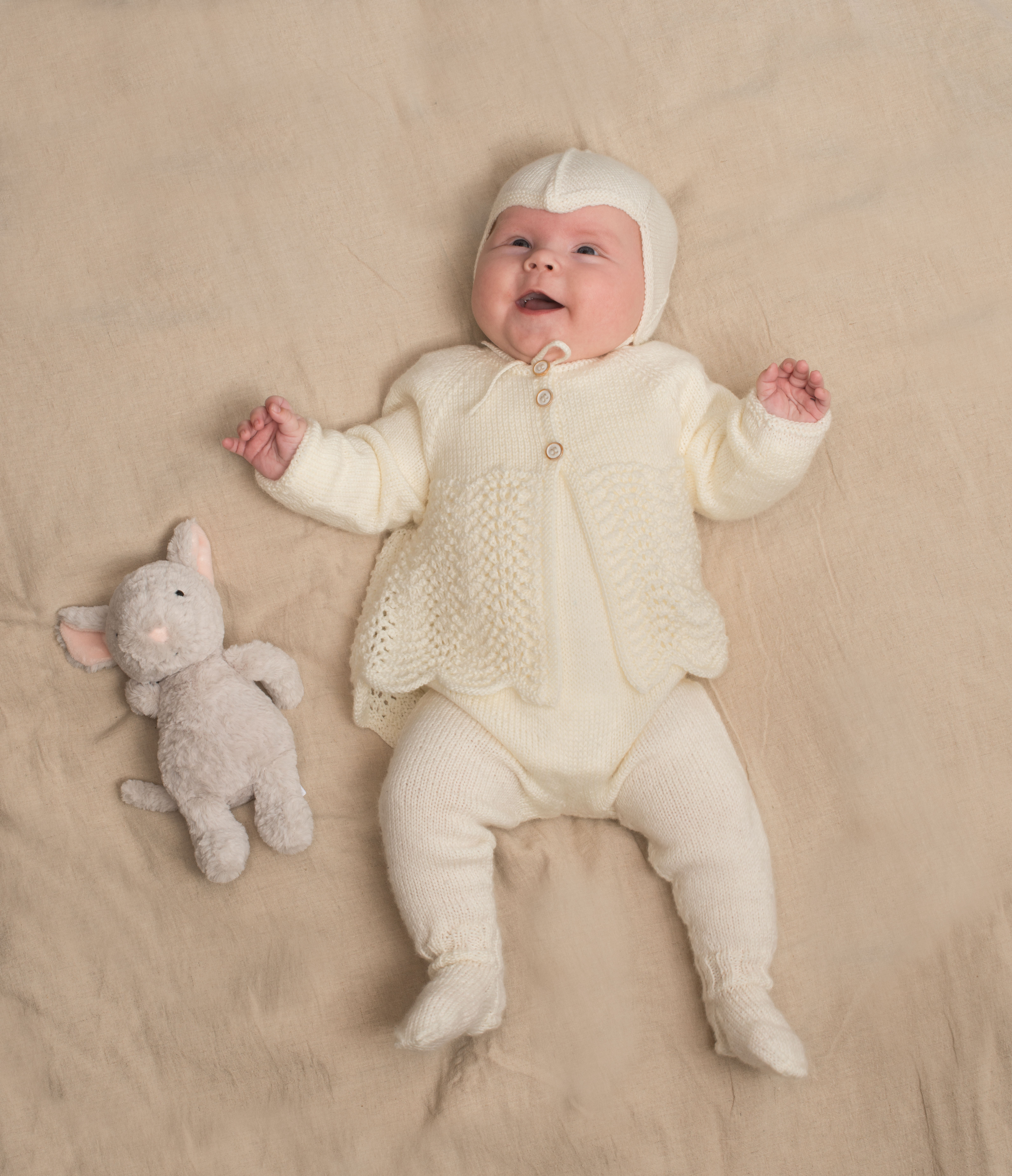 255 444 07 DG Joppe Babysett Hvit 02