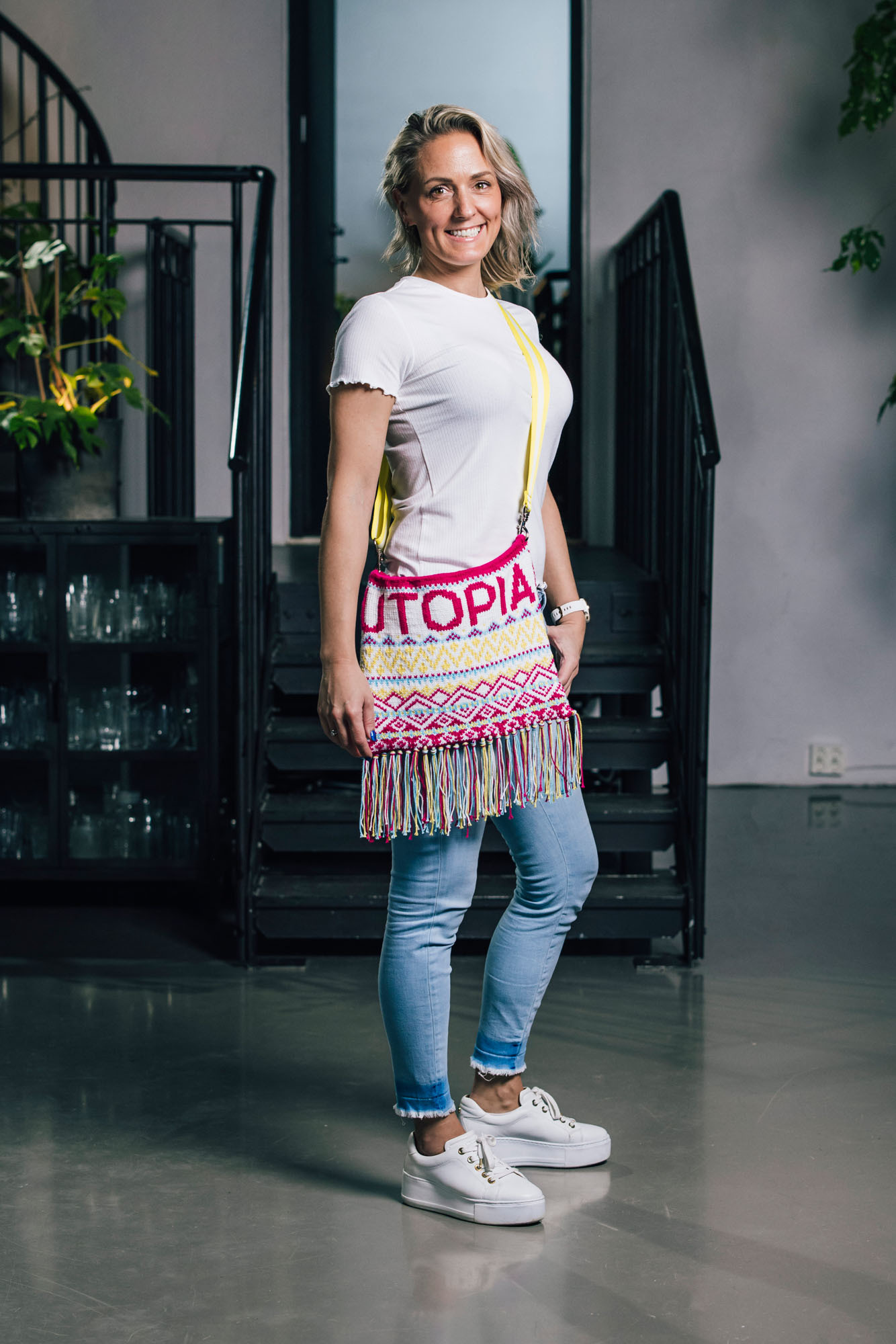 255 470 01 DG Utopia Liten Veske Hvit 01