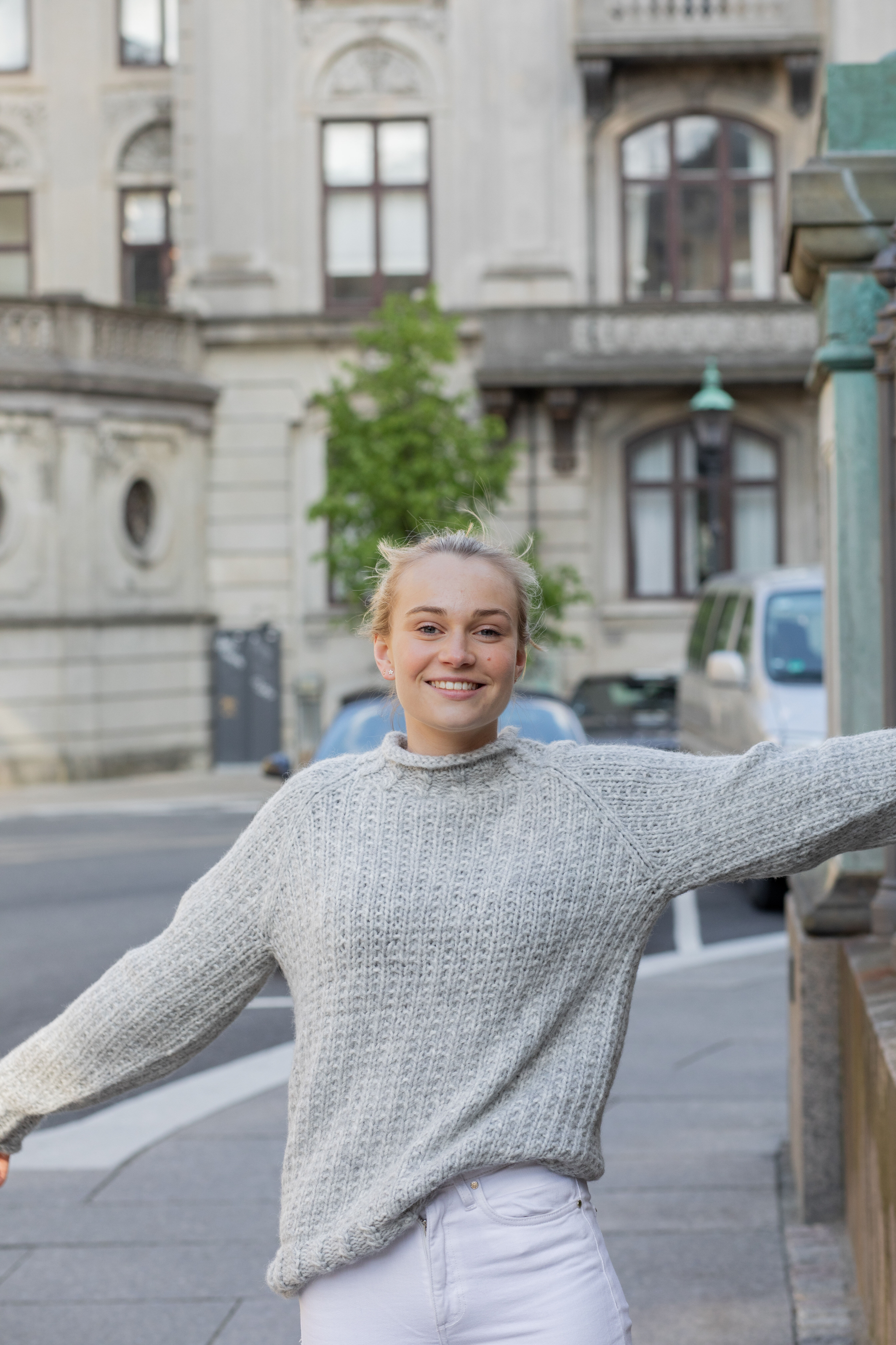 355 102 07 DSA Lyra Genser Lys grå 03