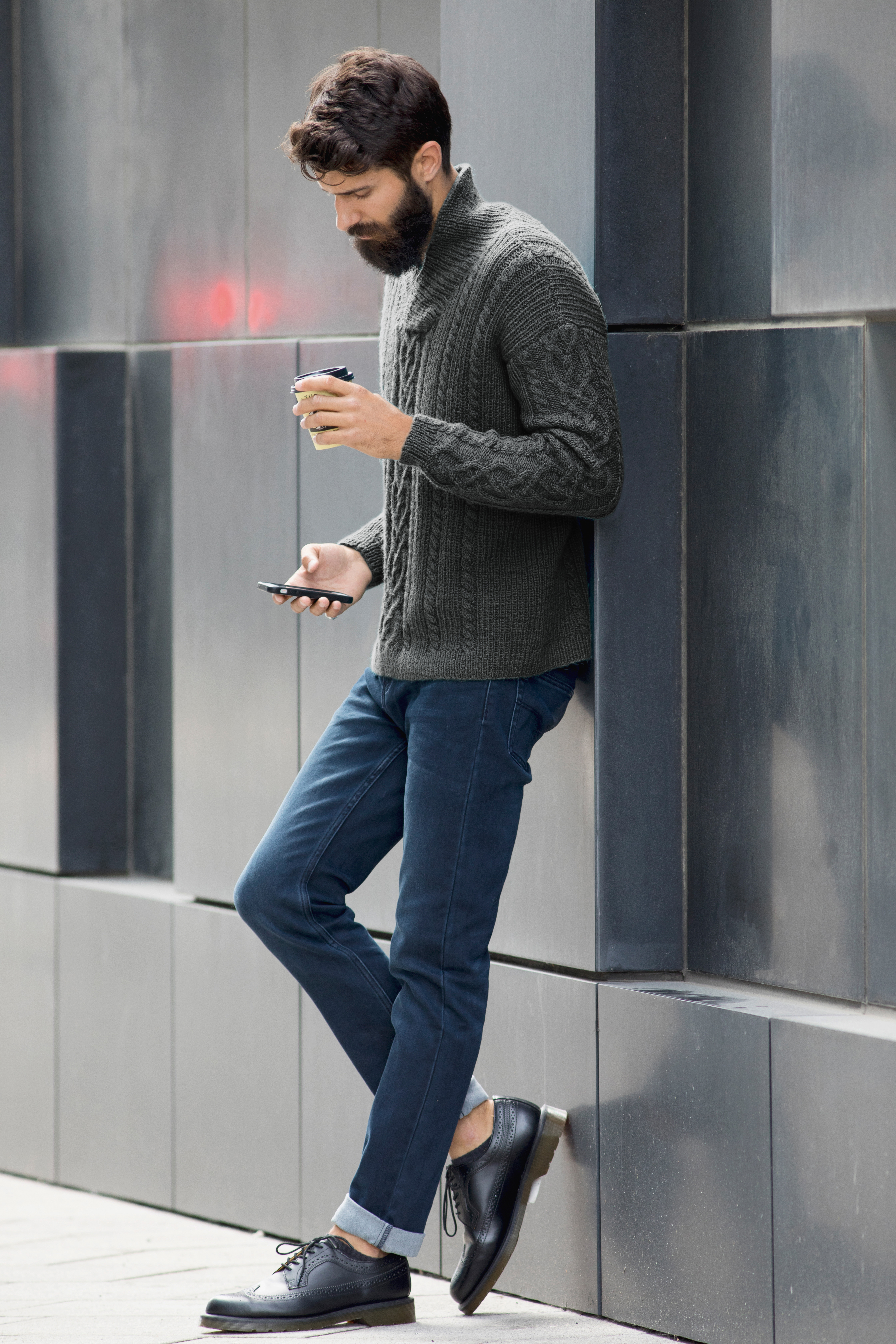 355 52 03 F DSA Bilde 03 William genser Mørk Grå 03