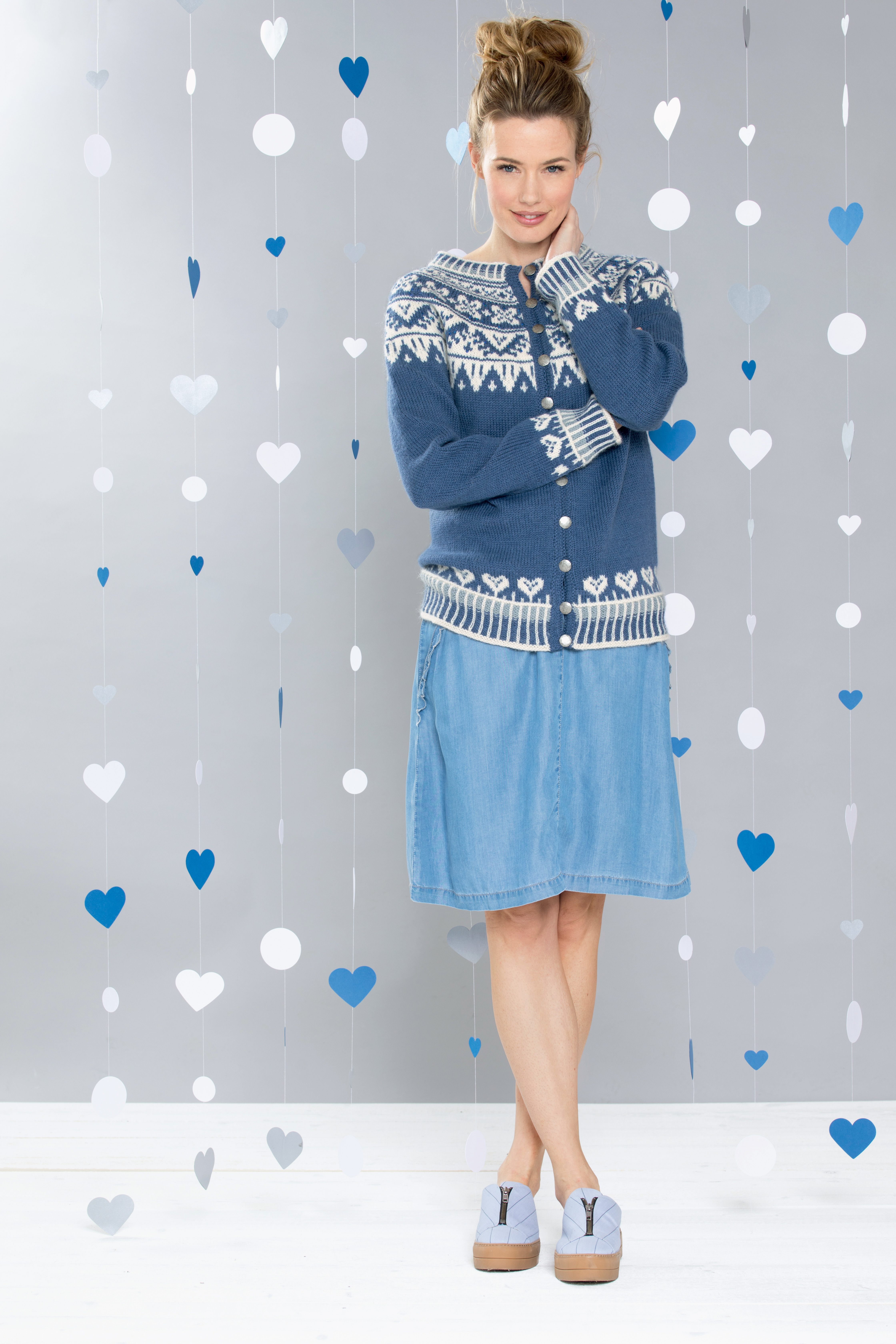 355 57 07 DSA Vinterhjerter Jakke Blå 01