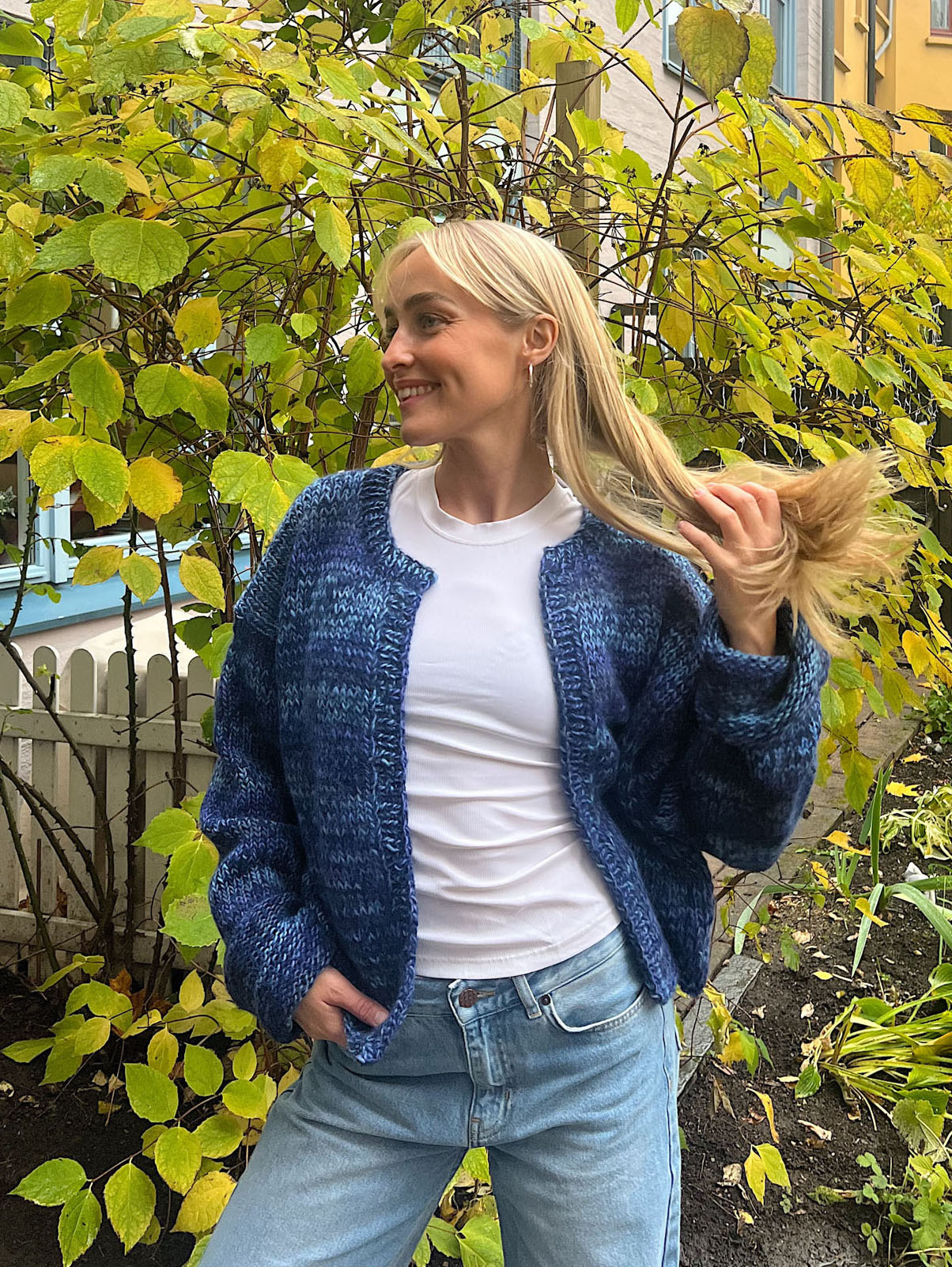 ØK 02-06 Øyunn Jakke Marine 01