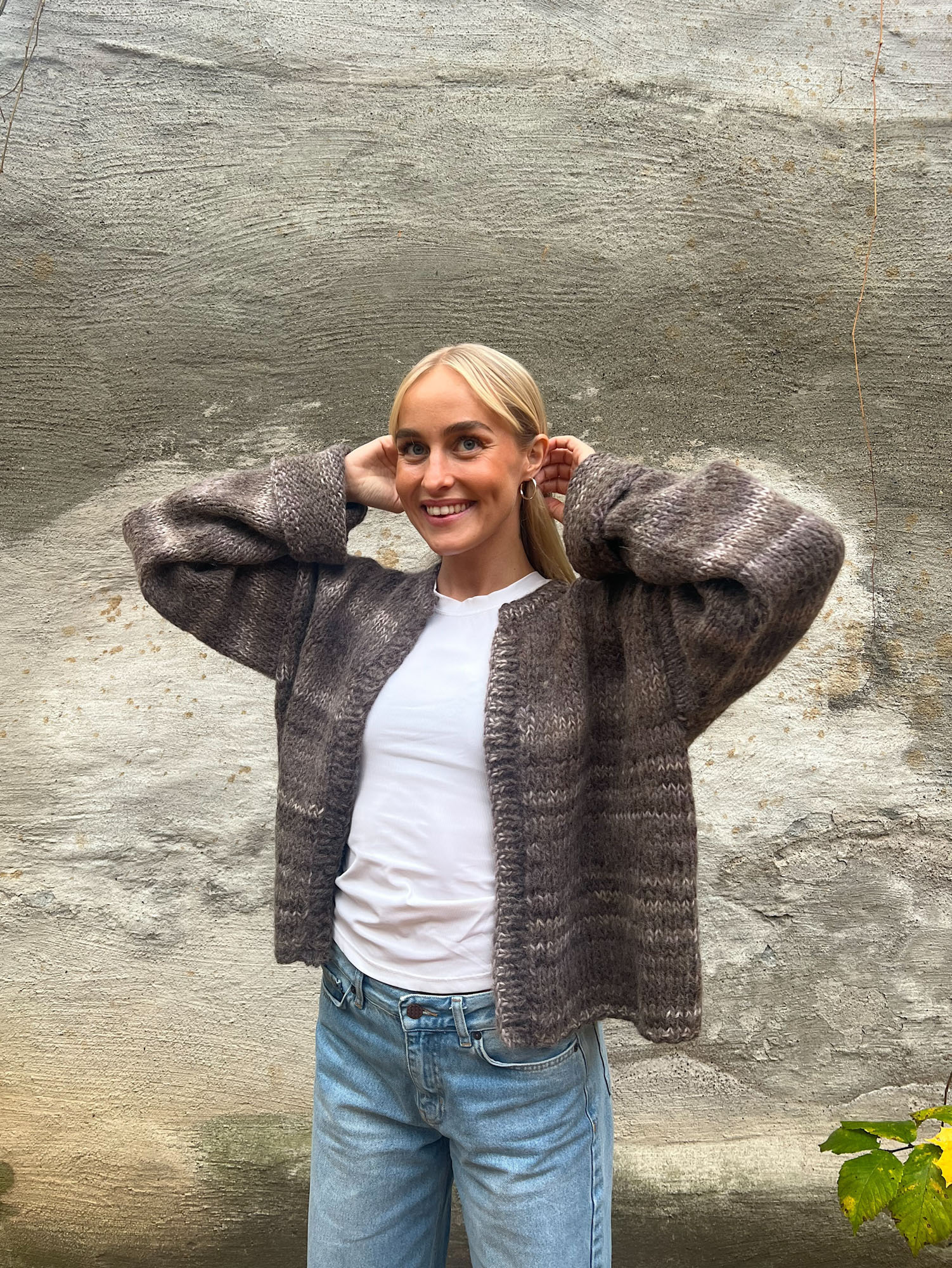 ØK 02-07 Øyunn Jakke Mørk Gråbrun 01